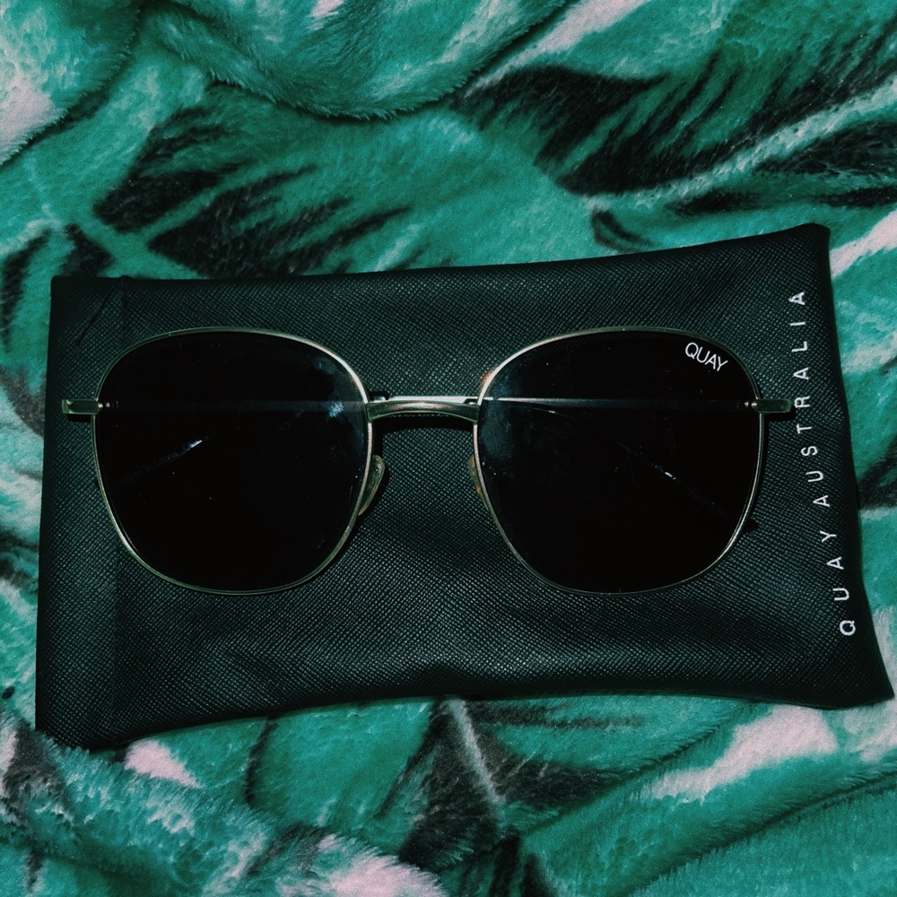 JEZABELLE QUAY SUNGLASSES